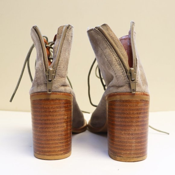 Jeffrey Campbell Cos Taupe Suede Lace-Up Booties 9 - Picture 5 of 16